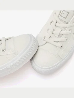 Baskets chaussures en textile au style usé et délavé tendance
