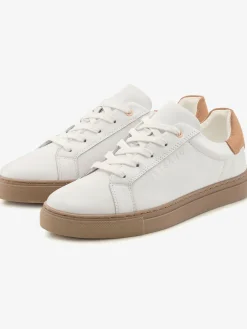 Baskets sneakers tendance et confortables en cuir de qualité