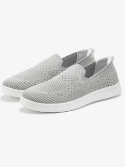 Baskets sneakers très légères et confortables avec talon légèrement rembourré en textile doux