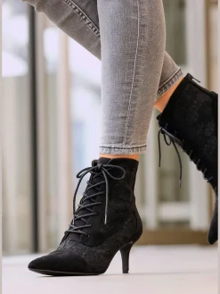 Bottines à lacets détails en dentelle tendance