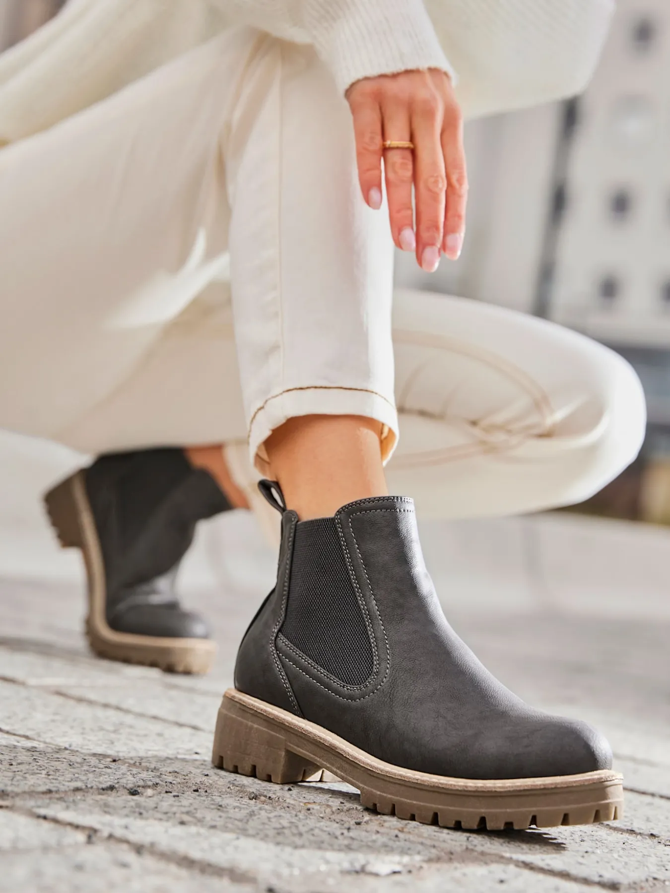 Bottines matière synthétique
