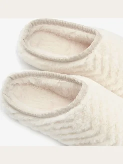 Chaussons fabriqué en textile doux