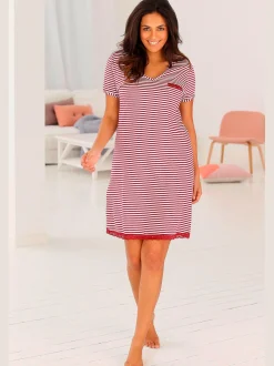 Chemise de nuit rayée avec dentelle