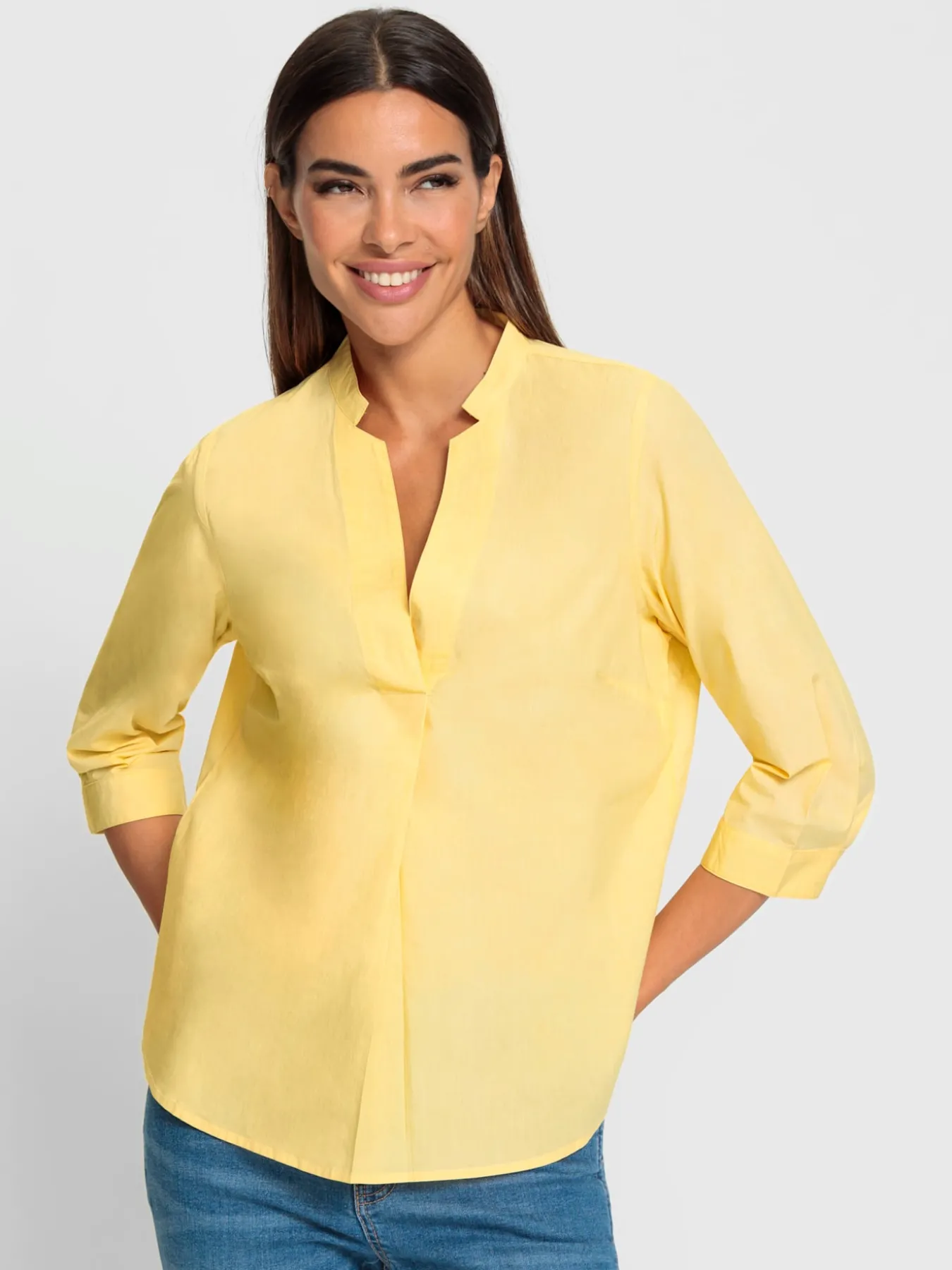 Chemisier en coton joli col montant avec encolure en v