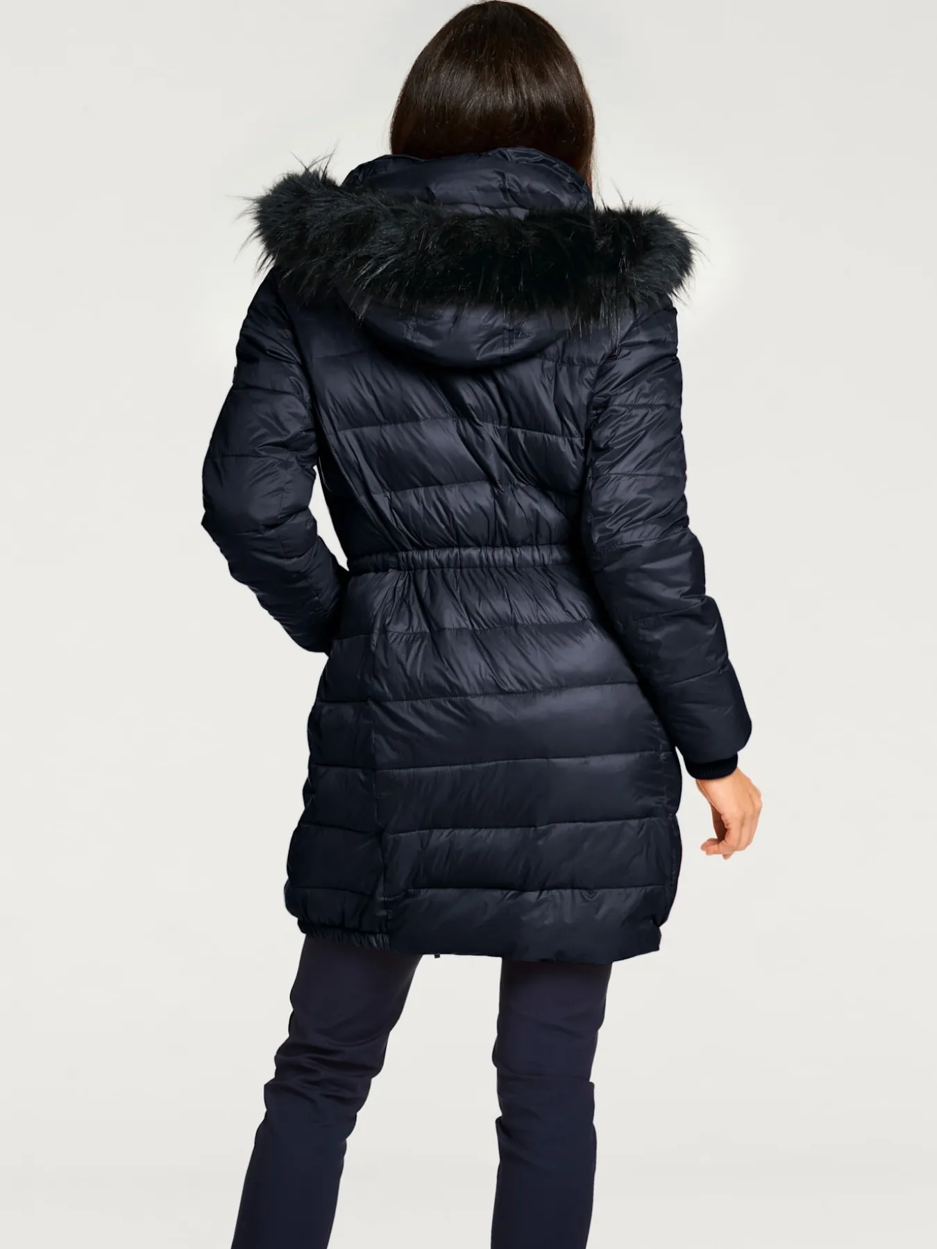 Doudoune imitation fourrure amovible sur capuche amovible