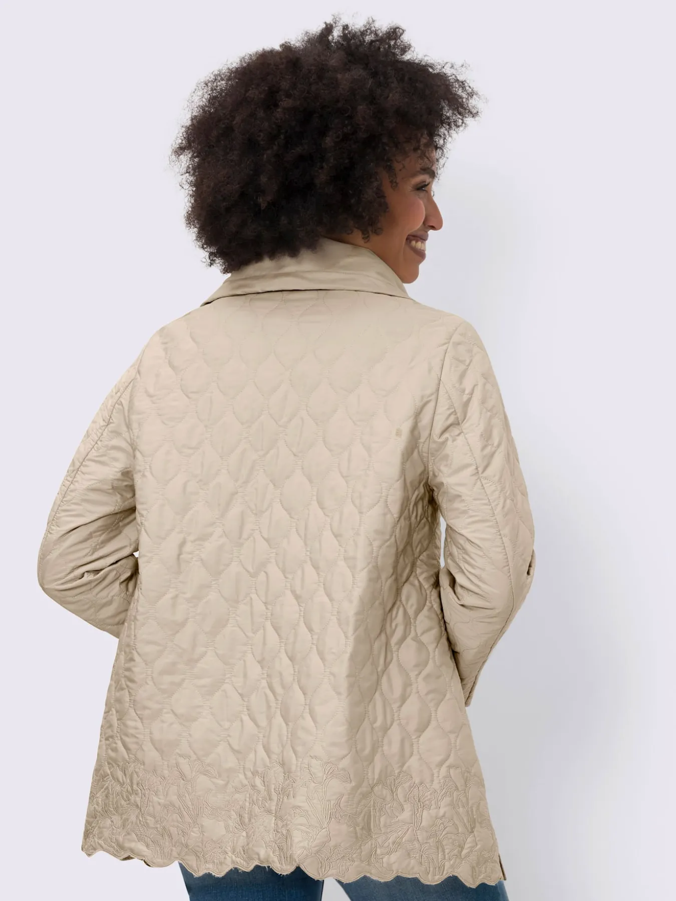 Doudoune jolie broderie à fleurs