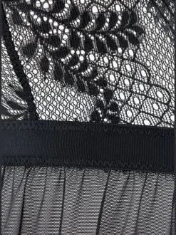 Déshabillé érotique en dentelle délicate