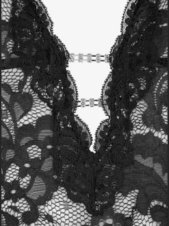 Déshabillé érotique en dentelle élégante