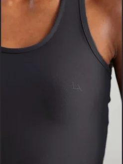 Haut court sportif aux coloris tendance