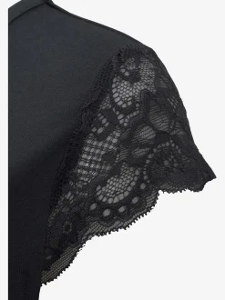 Haut de pyjama t-shirt manches chauve-souris en dentelle