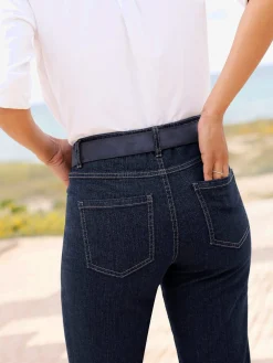 Jean 5 poches qualité coton extensible indéformable