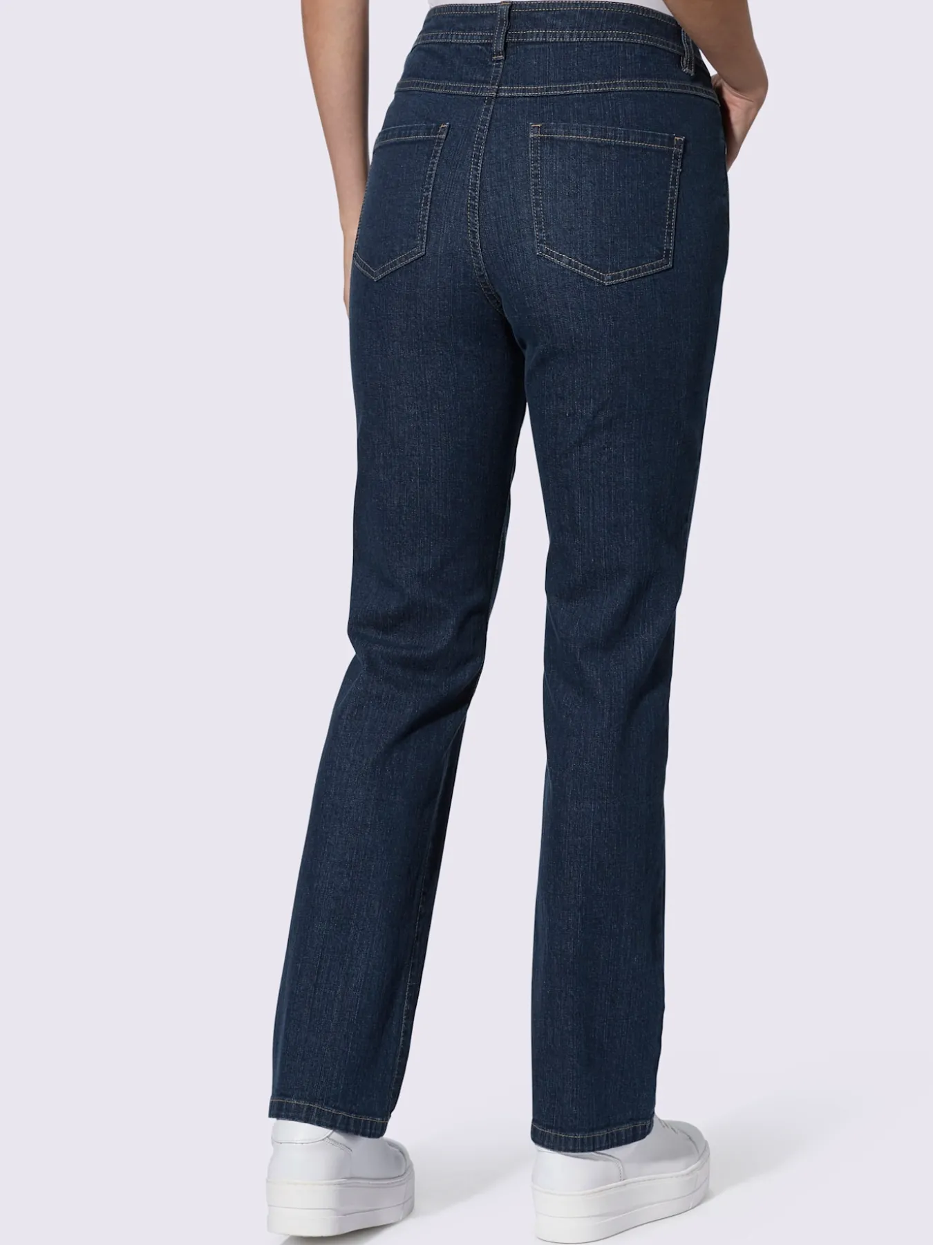 Jean 5 poches qualité coton extensible indéformable