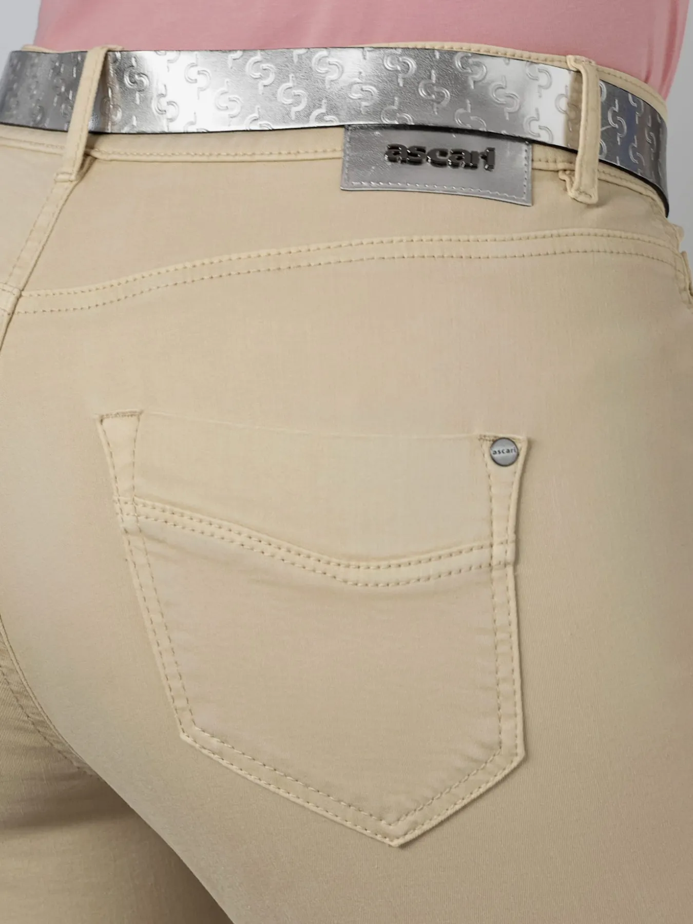 Jean 5 poches très extensible