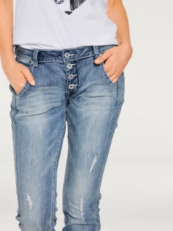Jean boyfriend coupe droite