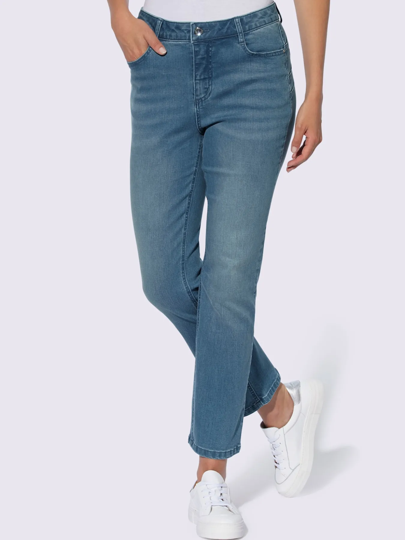 Jean push-up coupe 5 poches moderne