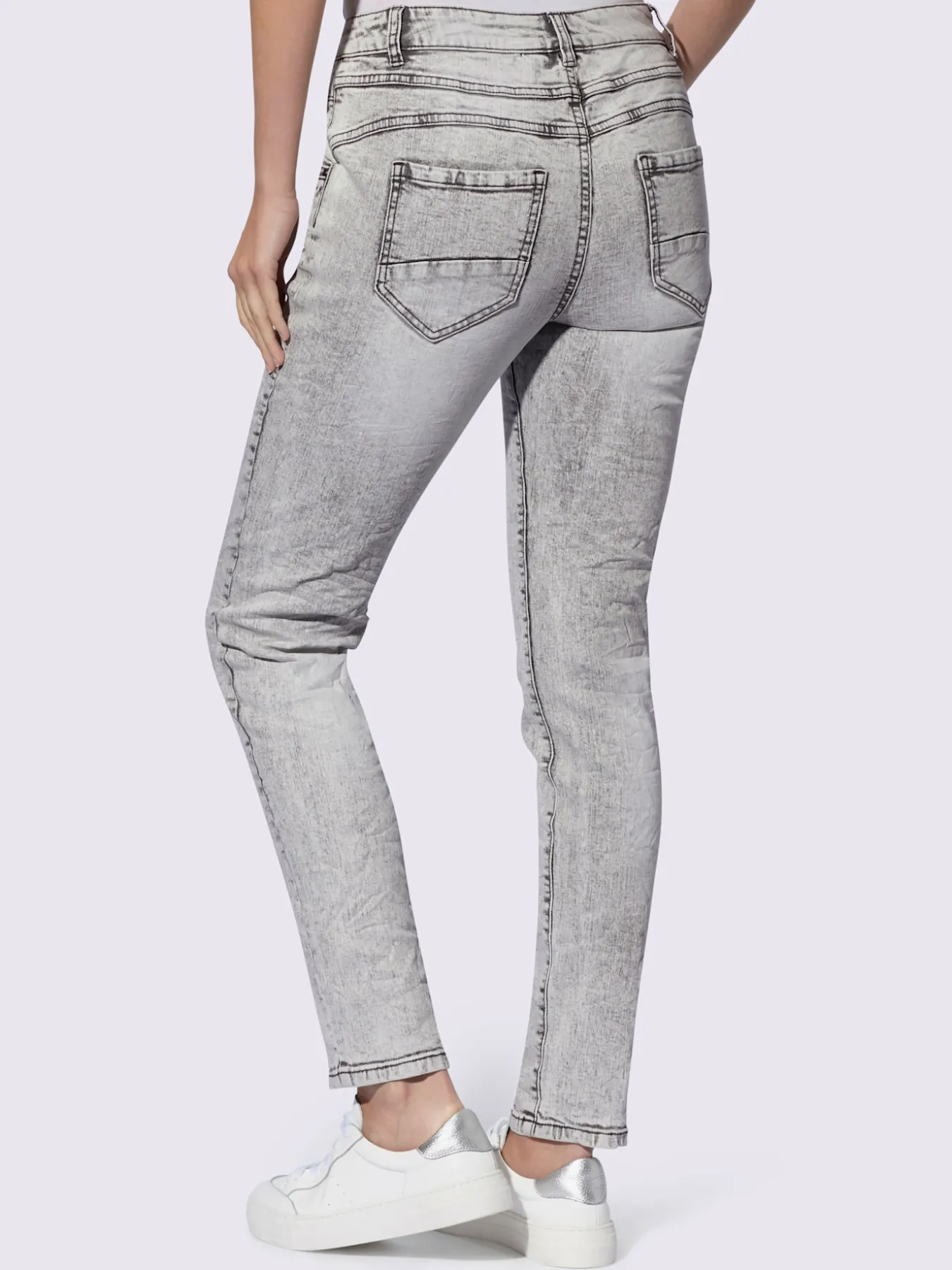 Jean skinny effet délavé moderne