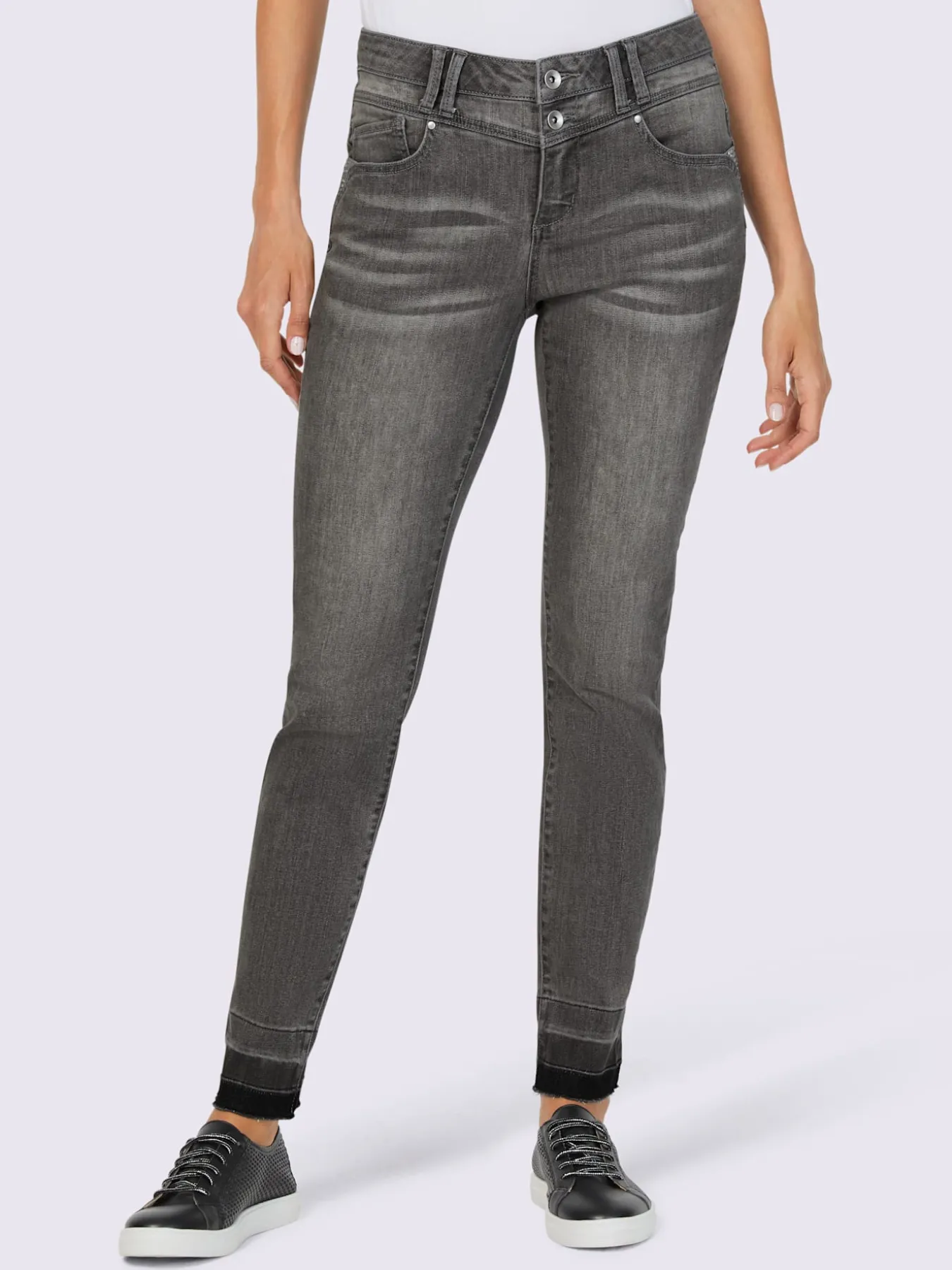 Jean skinny pierres brillantes sur les poches