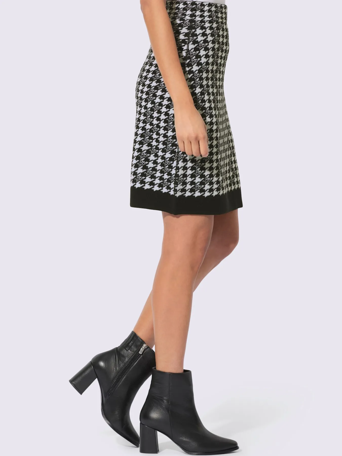 Jupe en tricot 30% laine vierge (mérinos)
