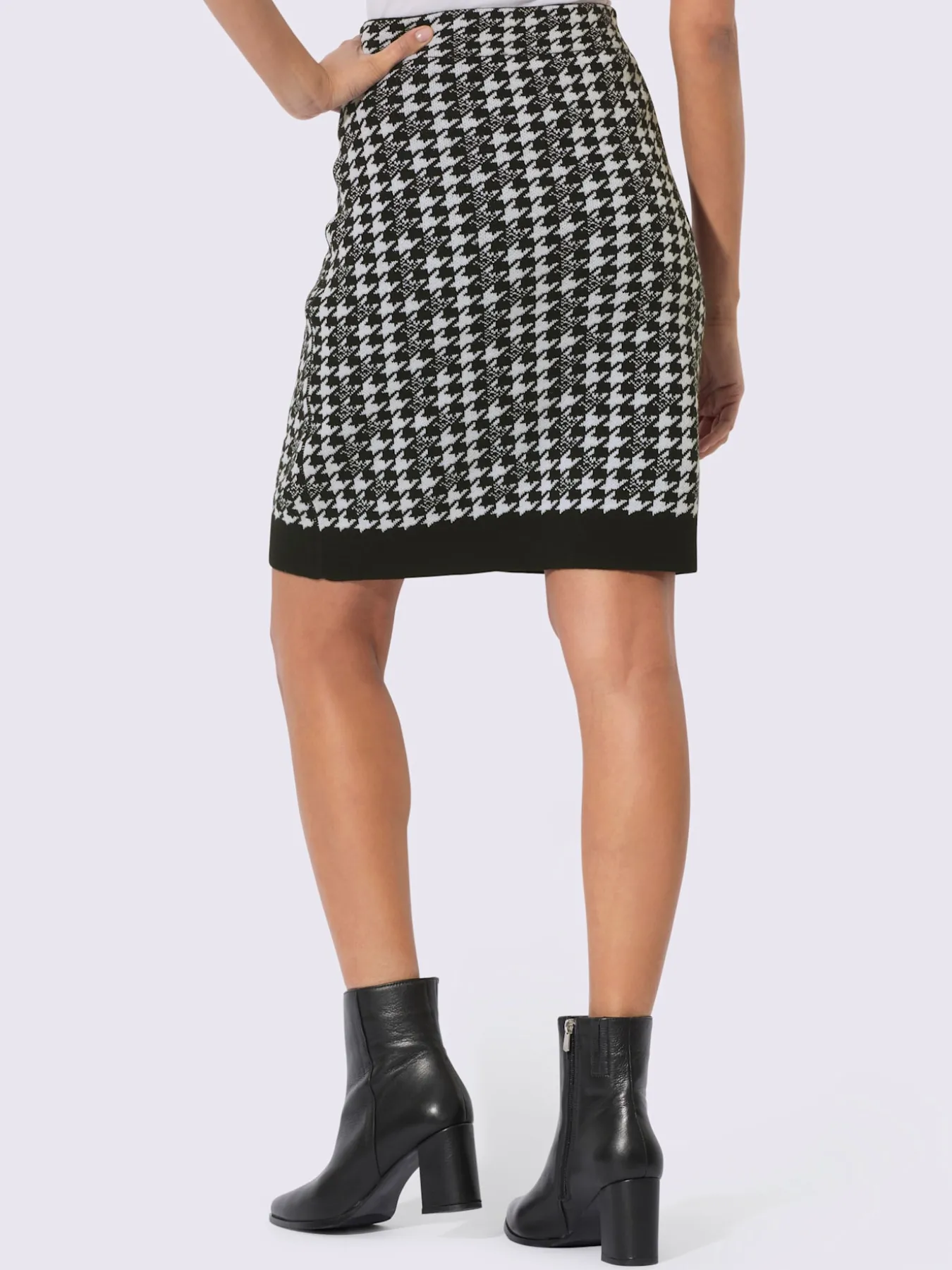 Jupe en tricot 30% laine vierge (mérinos)