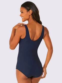 Maillot de bain bon. b, c, d