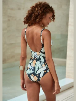 Maillot de bain design tropical tendance