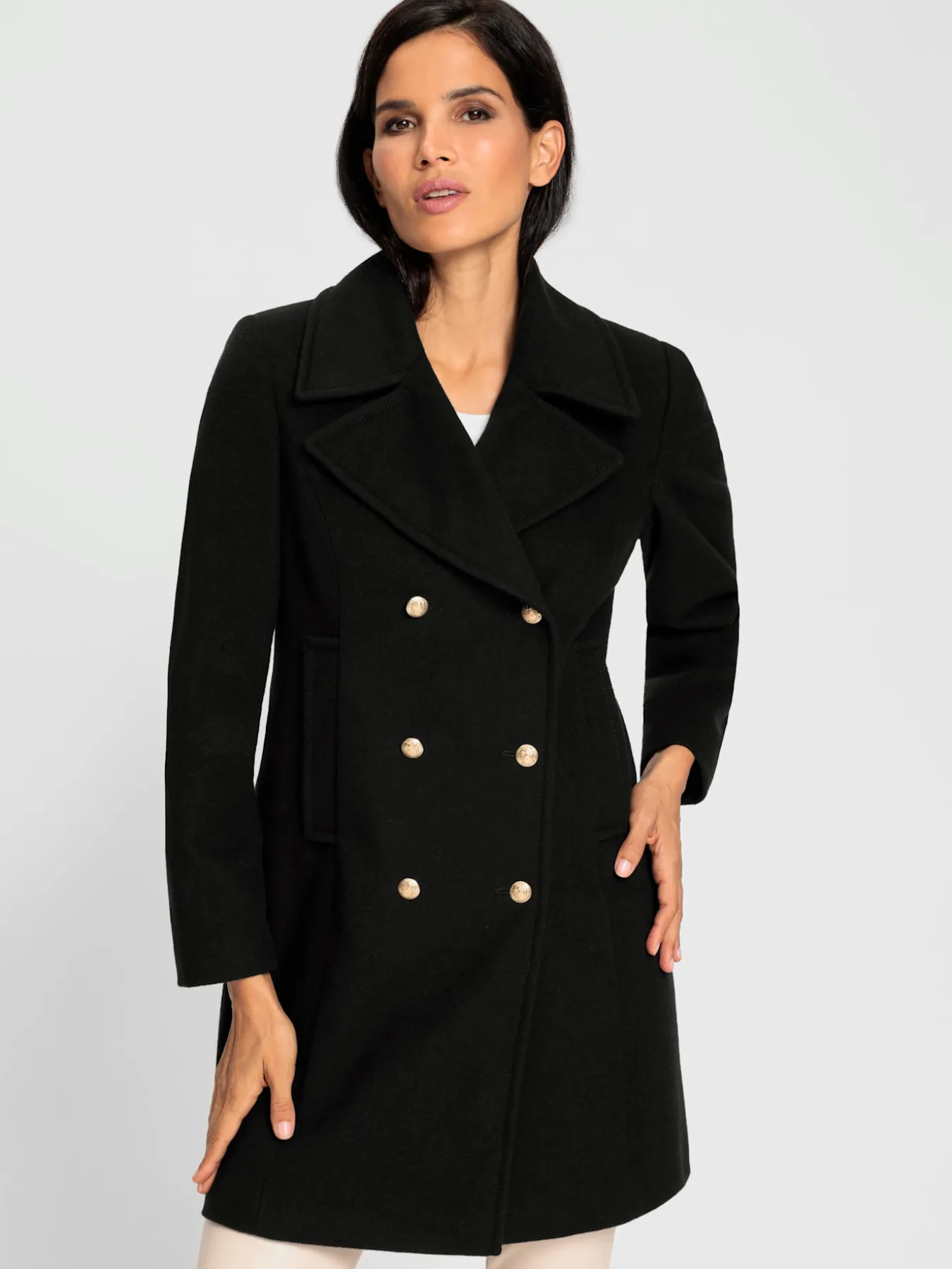 Manteau court boutons décoratifs
