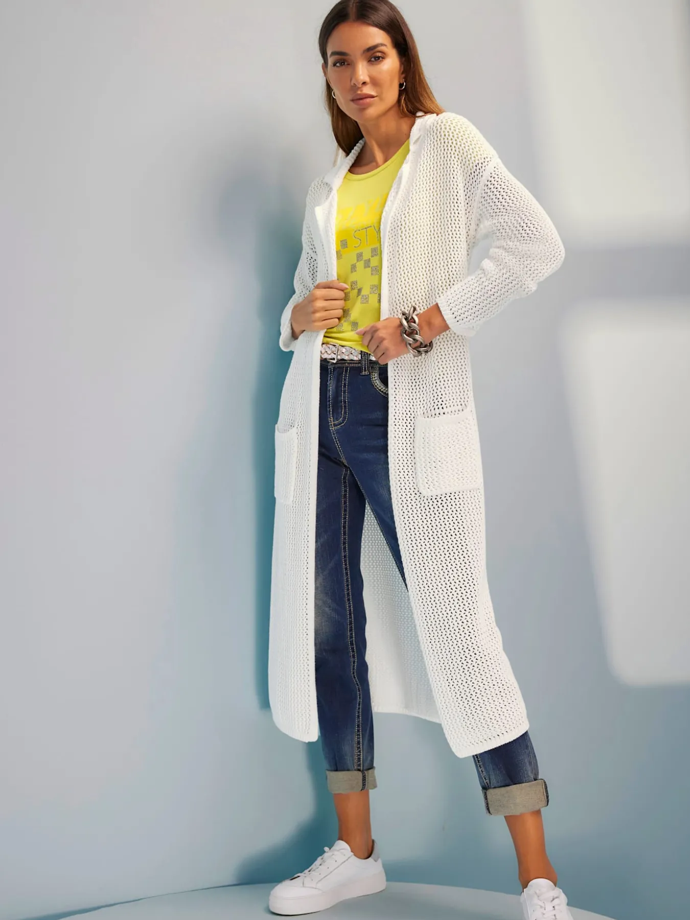 Manteau en tricot joli motif ajouré