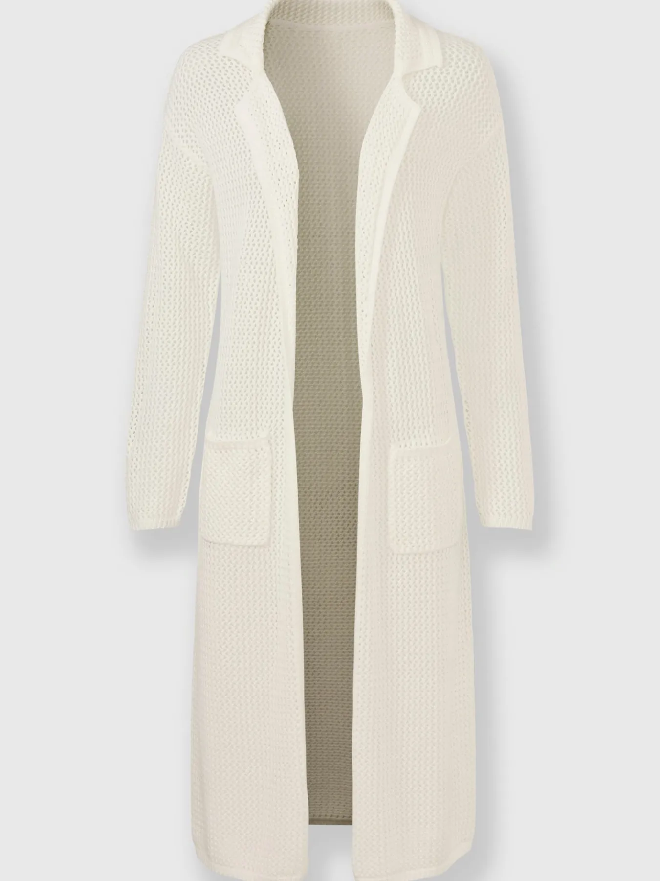 Manteau en tricot joli motif ajouré
