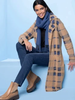 Manteau en tricot motif à carreaux