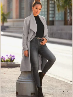 Manteau longueur genou, col à revers
