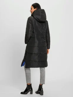 Manteau matelassé modèle réversible