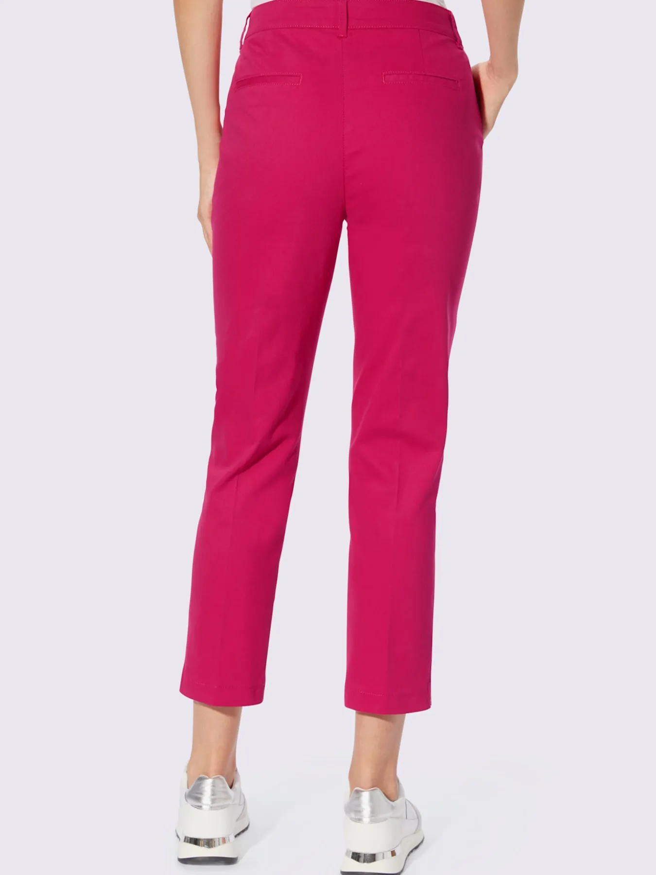 Pantalon 7/8 œillets au bas des jambes