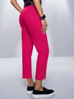 Pantalon 7/8 œillets au bas des jambes