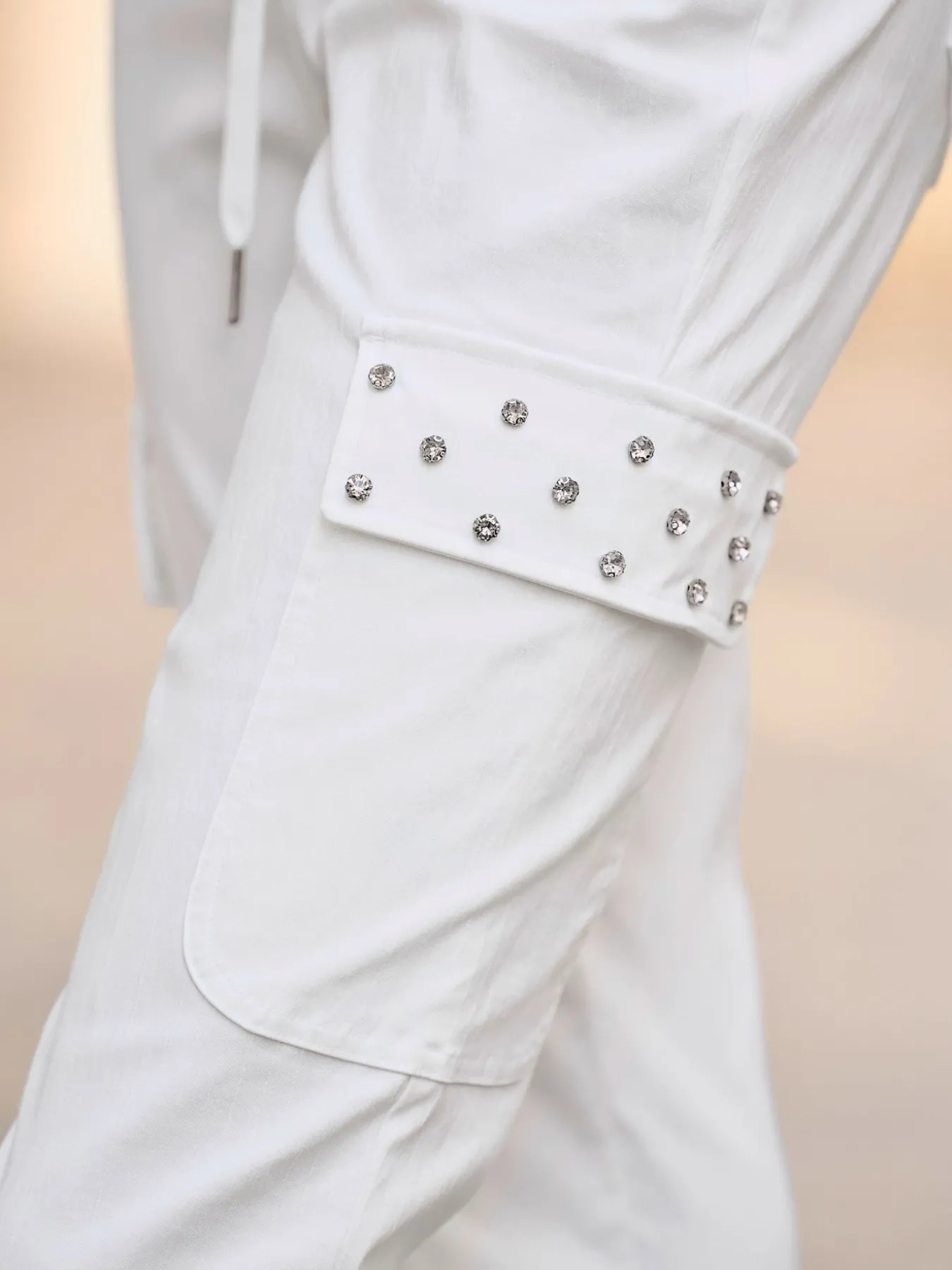 Pantalon ceinture élastique, coulisse et lien à nouer