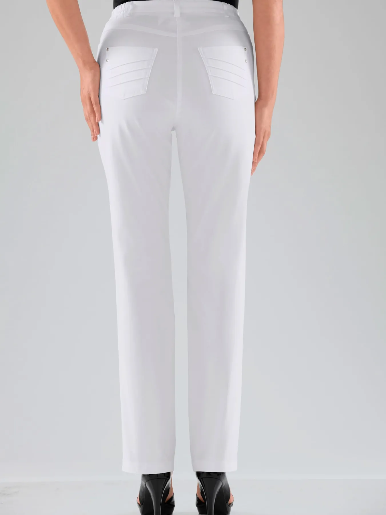 Pantalon coupe droite traitement nano
