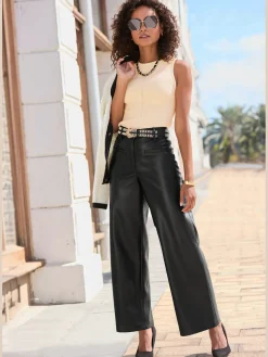Pantalon en imitation cuir poches décoratives devant