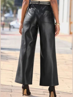 Pantalon en imitation cuir poches décoratives devant