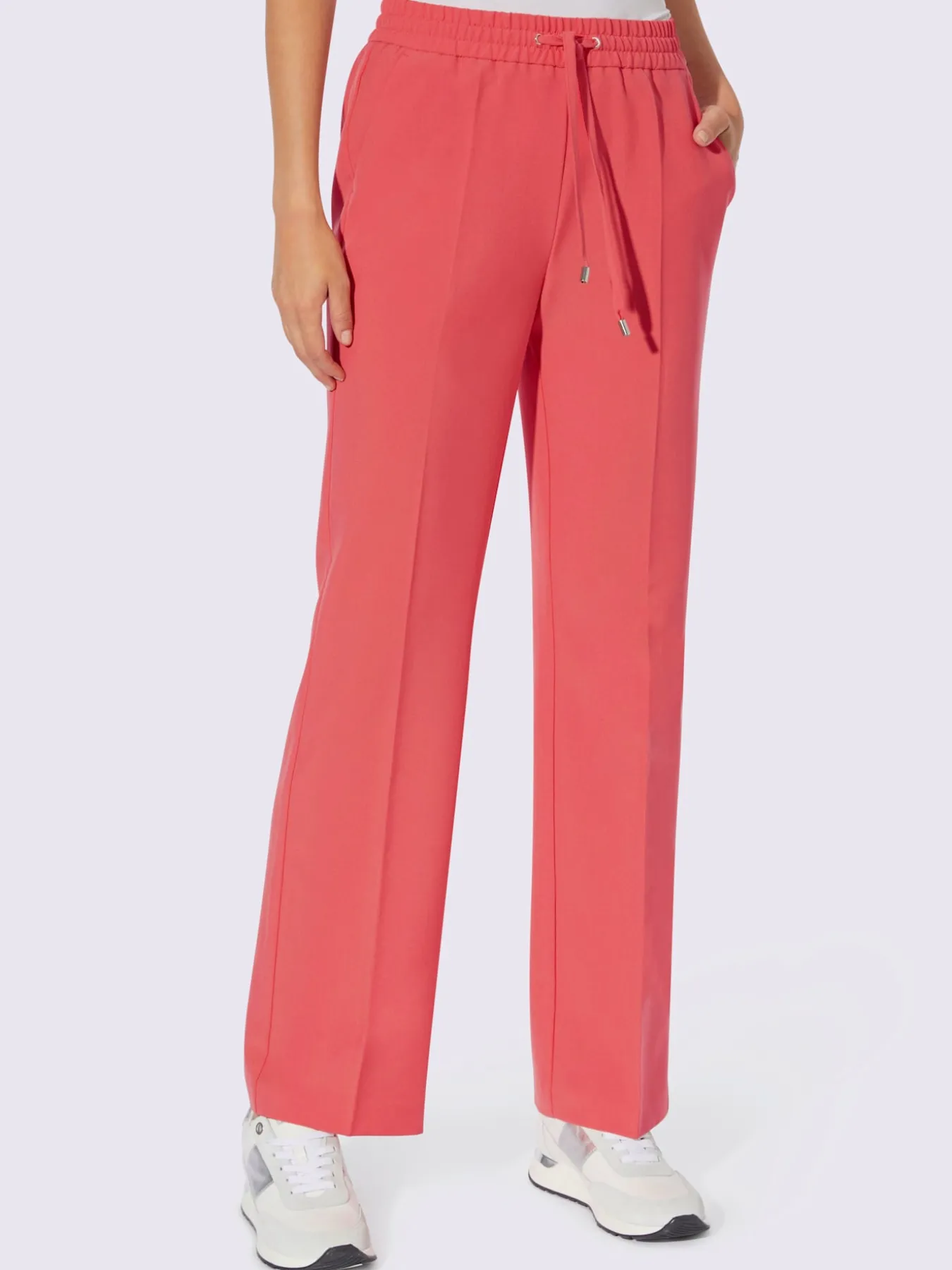 Pantalon en jersey coupe parfaite grâce à la ceinture élastique