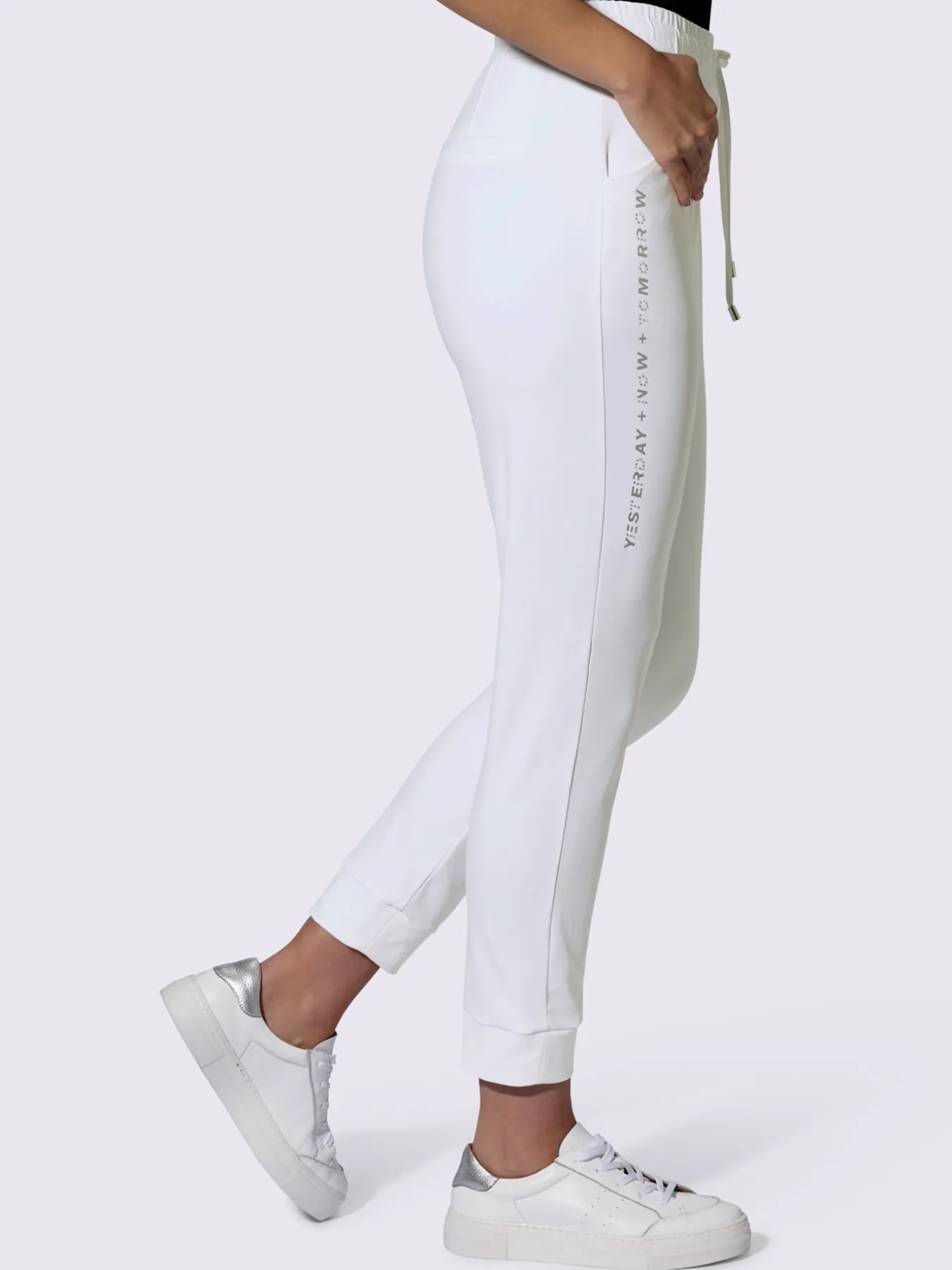 Pantalon en jersey imprimé couleur argent sur la couture latérale