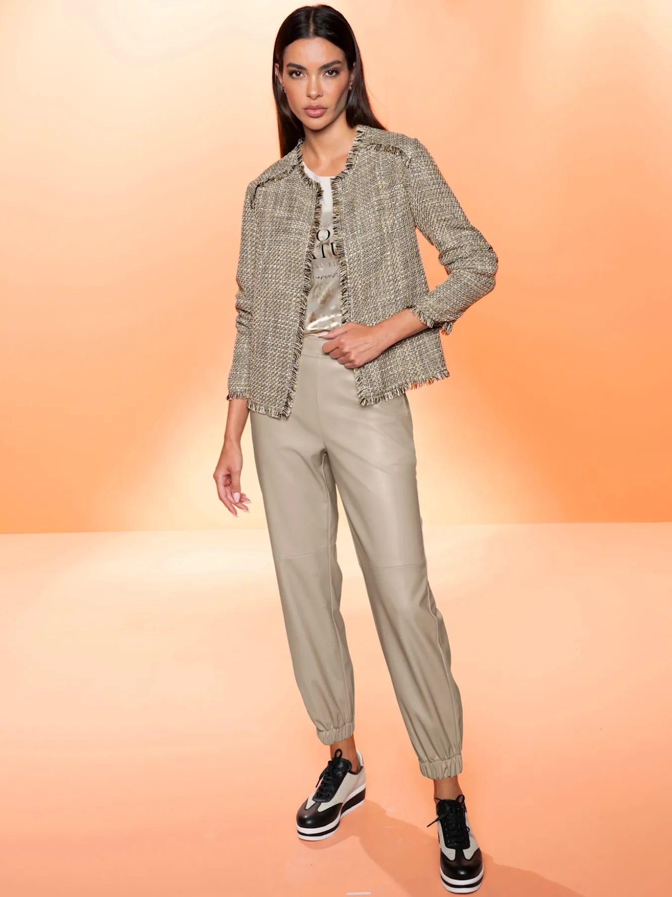 Pantalon en synthétique boutons fantaisie dorés