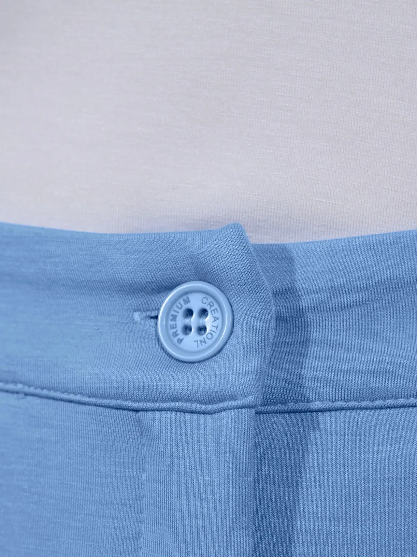 Pantalon extensible 50% modal