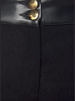 Pantalon extensible étroit avec détails en synthétique