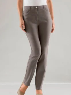 Pantalon féminin à coupe 5 poches classique