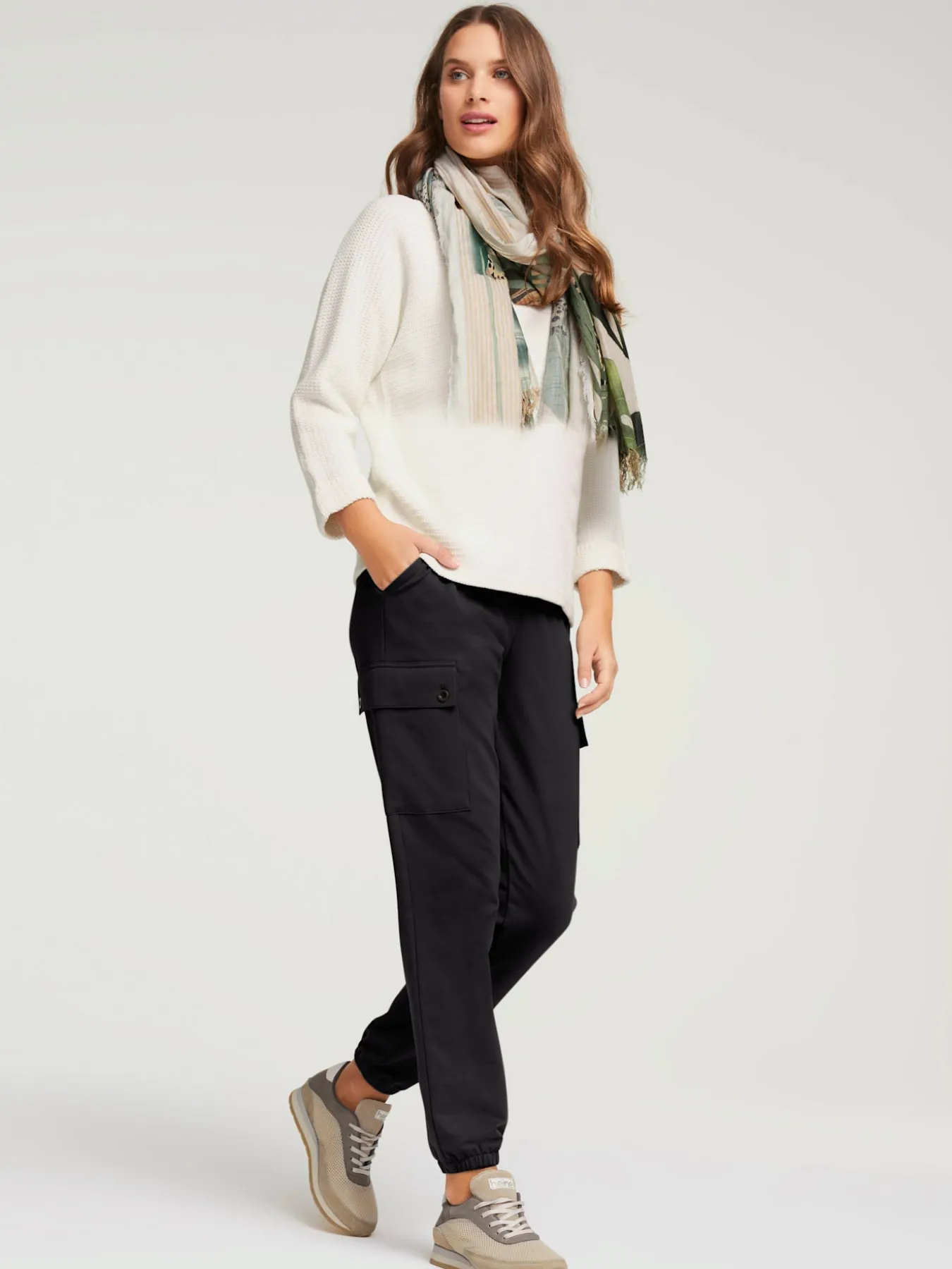 Pantalon jogpant coupe carotte