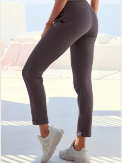 Pantalon molletonné pantalon basique avec petit logo brodé
