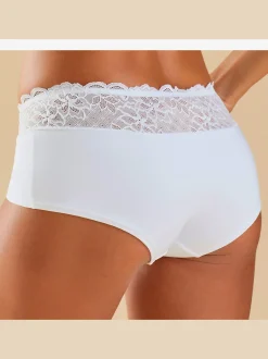 Panty féminin avec coupe enveloppante