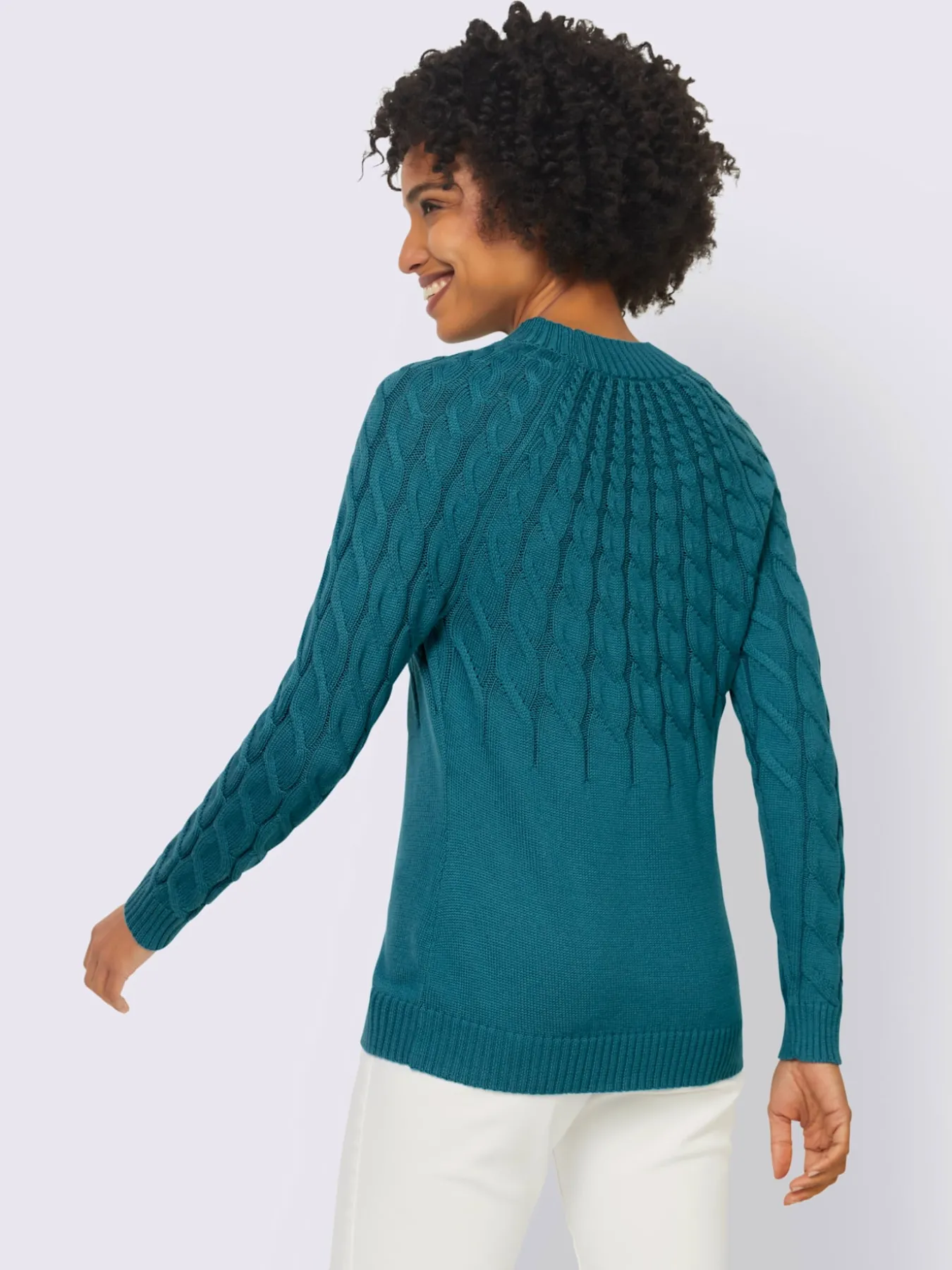 Pull à col montant motif torsadé affinant