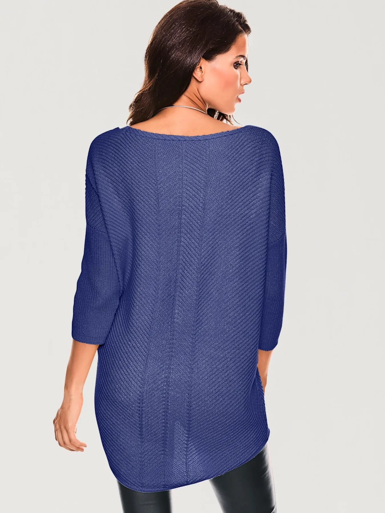 Pull à encolure en v look ample tendance