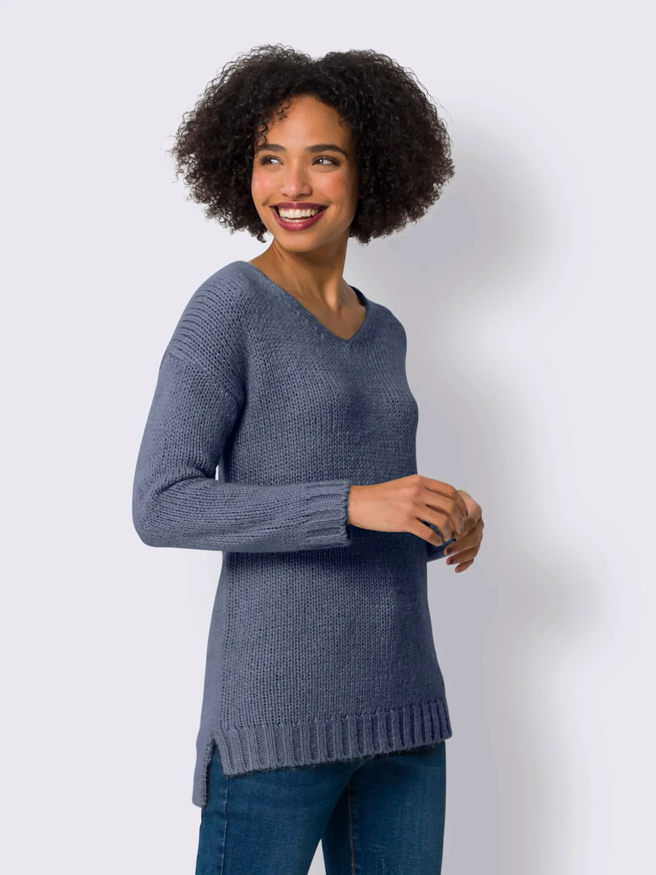Pull à encolure en v plus long au dos