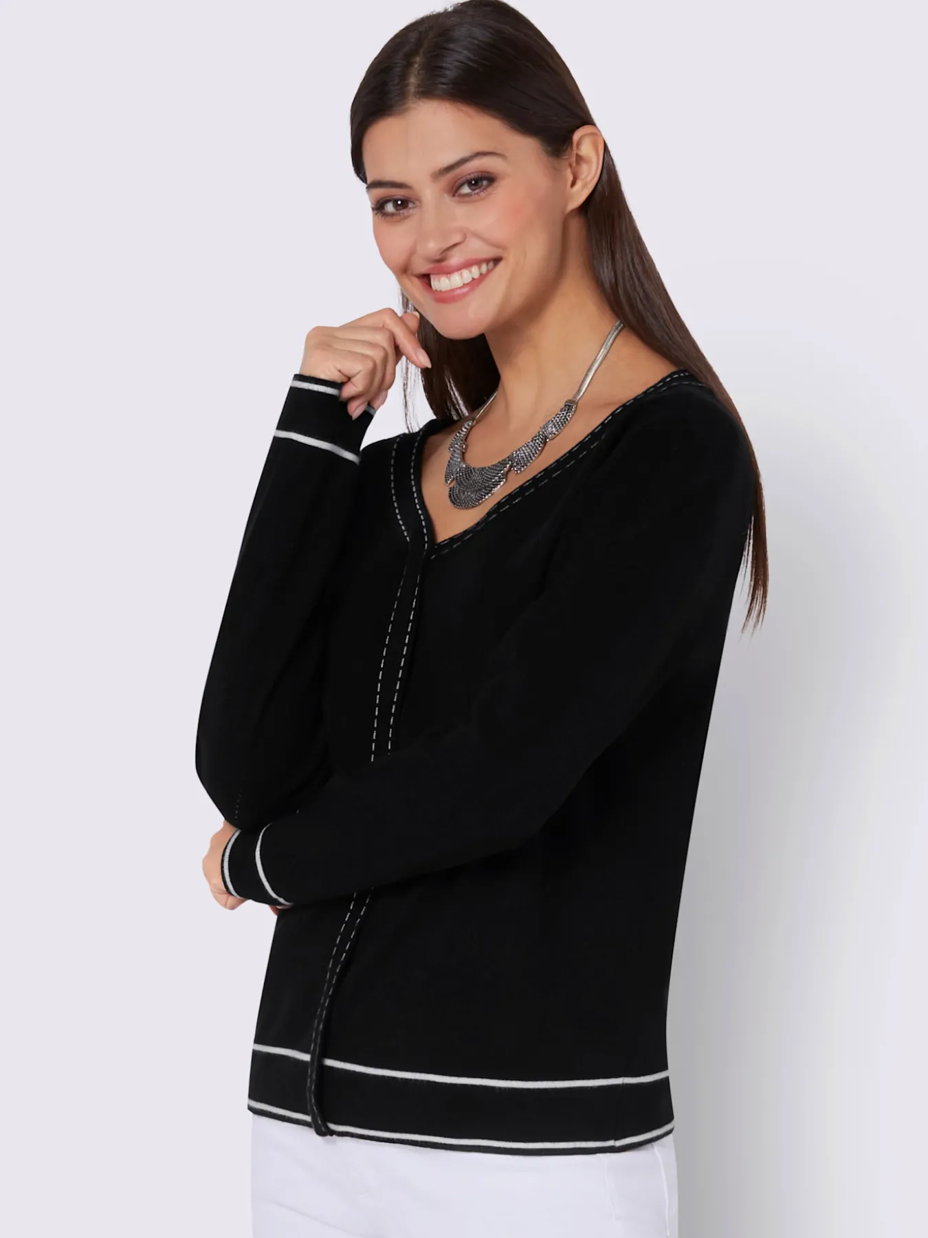 Pull à encolure en v tricot fin et doux